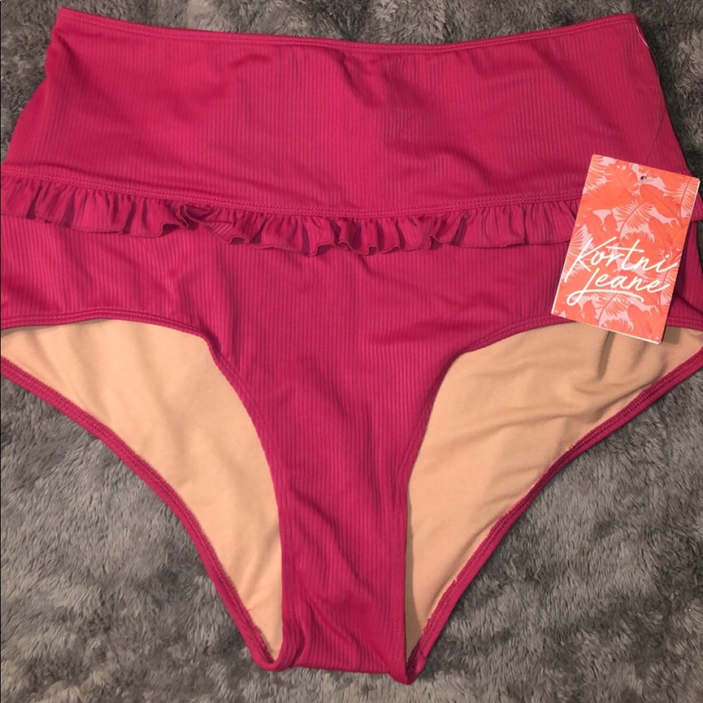 KJ mid ruffle bottom